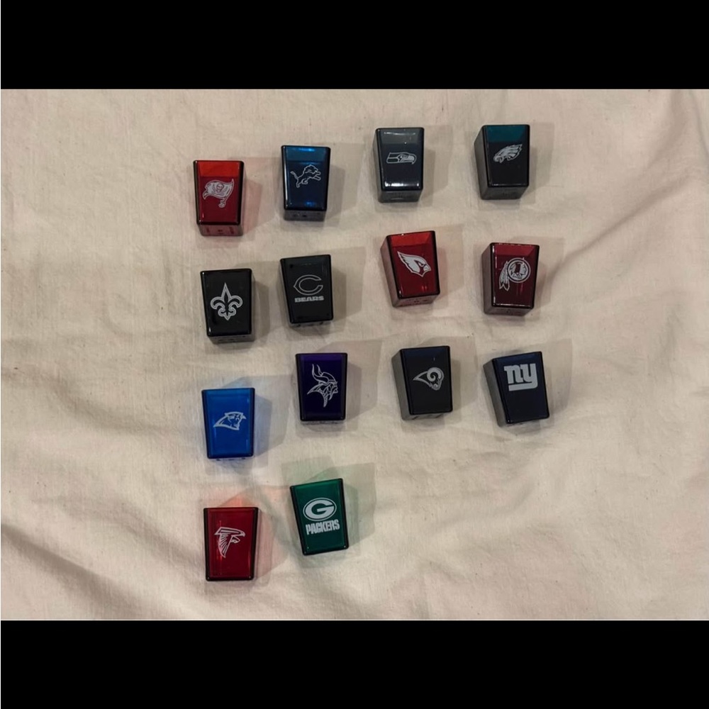 “Gumball” machine NFL mini cups (2 sets) - Picture 4 of 6